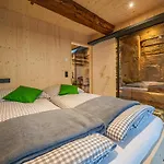 Raneburg 4 *