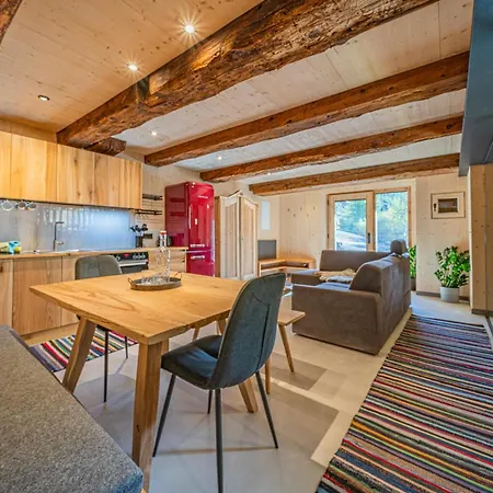 Raneburg 4 בקתה *