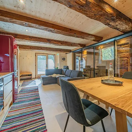 Raneburg 4 בקתה *