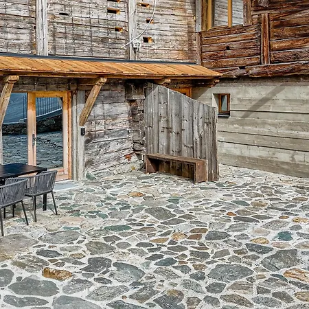 Raneburg 4 בקתה *